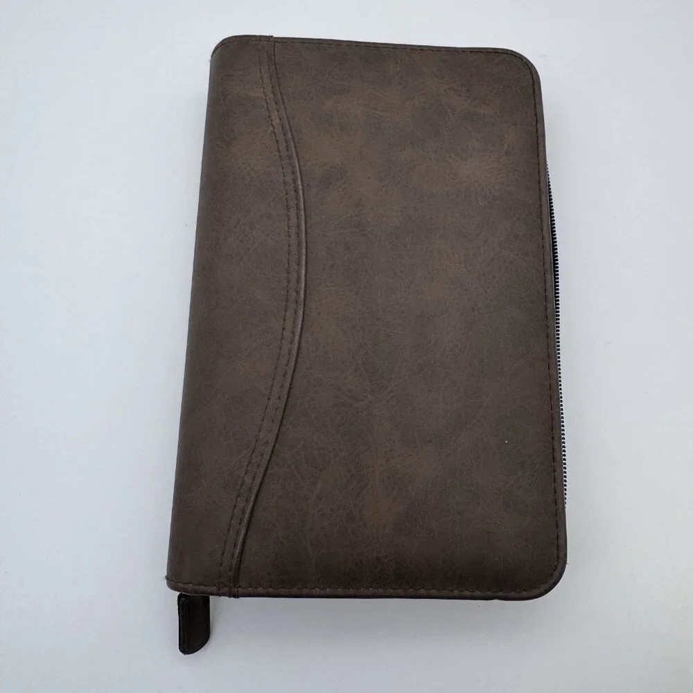 Simulated Distressed Brown Leather 43184 DAY-TIMER At-A-Glance 5.5x8
